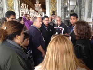 Muchos se sumergieron en la fascinante historia de Francia al conocer el Palacio de Versalles en París.