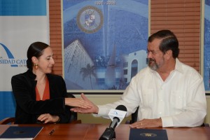 La PUCPR renovó el programa “Cruzando la Calle”, en el que la Universidad extiende  el privilegio de membresías del Museo de Arte de Ponce a los estudiantes y empleados de la Pontificia Universidad Católica de Puerto Rico, de manera ilimitada. 