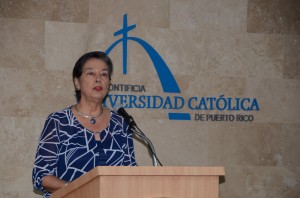 La escritora Carmen Dolores Hernández recibió la encomienda de realizar una investigación sobre Sister Sor Isolina.