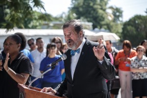 El presidente de la PUCPR, Dr. Jorge I. Vélez Arocho durante la inauguración.  Foto: Abimael Medina