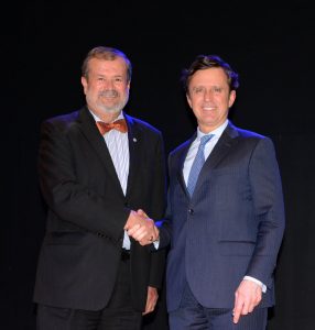 El presidente de la PUCPR, Dr. Jorge Iván Vélez Arocho selló la alianza con el Dr. Daniel Sada, rector de la Universidad Francisco de Vitoria de Madrid.