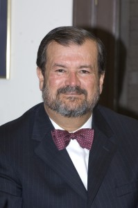 Presidente de la PUCPR, Dr. Jorge I. Vélez Arocho.