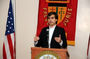 El jóven estudiante de la Universidad de Harvard, Pablo José Hernández, reaccionó sobre la vida política de Morales Carrión.