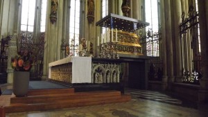 Los restos de los Reyes Magos se encuentran en la Catedral de Colonia, Alemania.