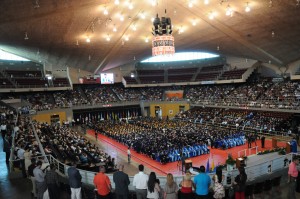 La Pontificia Universidad Católica de Puerto Rico graduó a miles de estudiantes en sus recintos en Arecibo, Mayagüez y Ponce. 