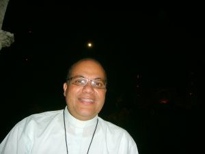  El Rvdo. Padre Juan Luis Negrón Delgado fue designado por la Junta de Síndicos de la Institución para ejercer como decano del Colegio de Artes y Humanidades de la PUCPR.