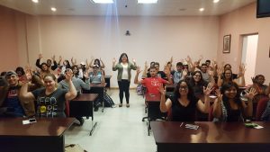 Mayte Morales impartió la conferencia “El turismo y el lenguaje de señas” como parte de las actividades de la Semana del Turismo.