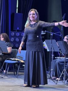 El concierto, bajo la dirección de la Profa. Marinés Avilés, se celebró en el Teatro Mons. Vicente Murga de La Católica.